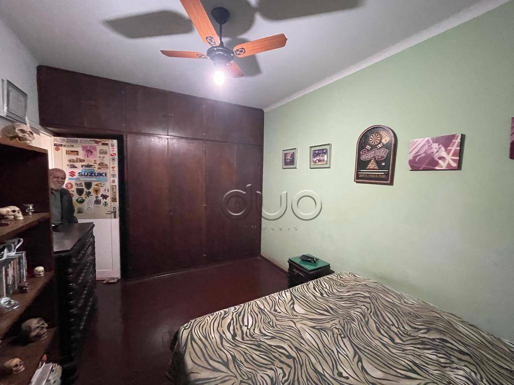 Casa à venda com 3 quartos, 269m² - Foto 27