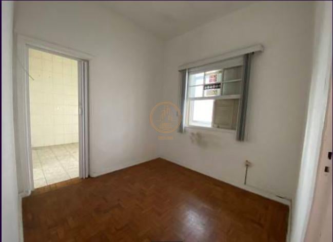 Apartamento para alugar com 3 quartos, 97m² - Foto 7