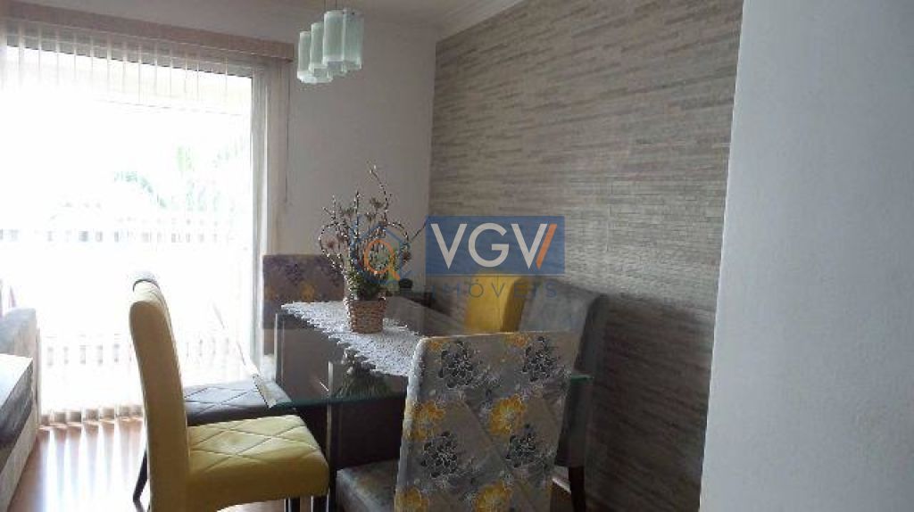 Apartamento à venda com 3 quartos, 107m² - Foto 9