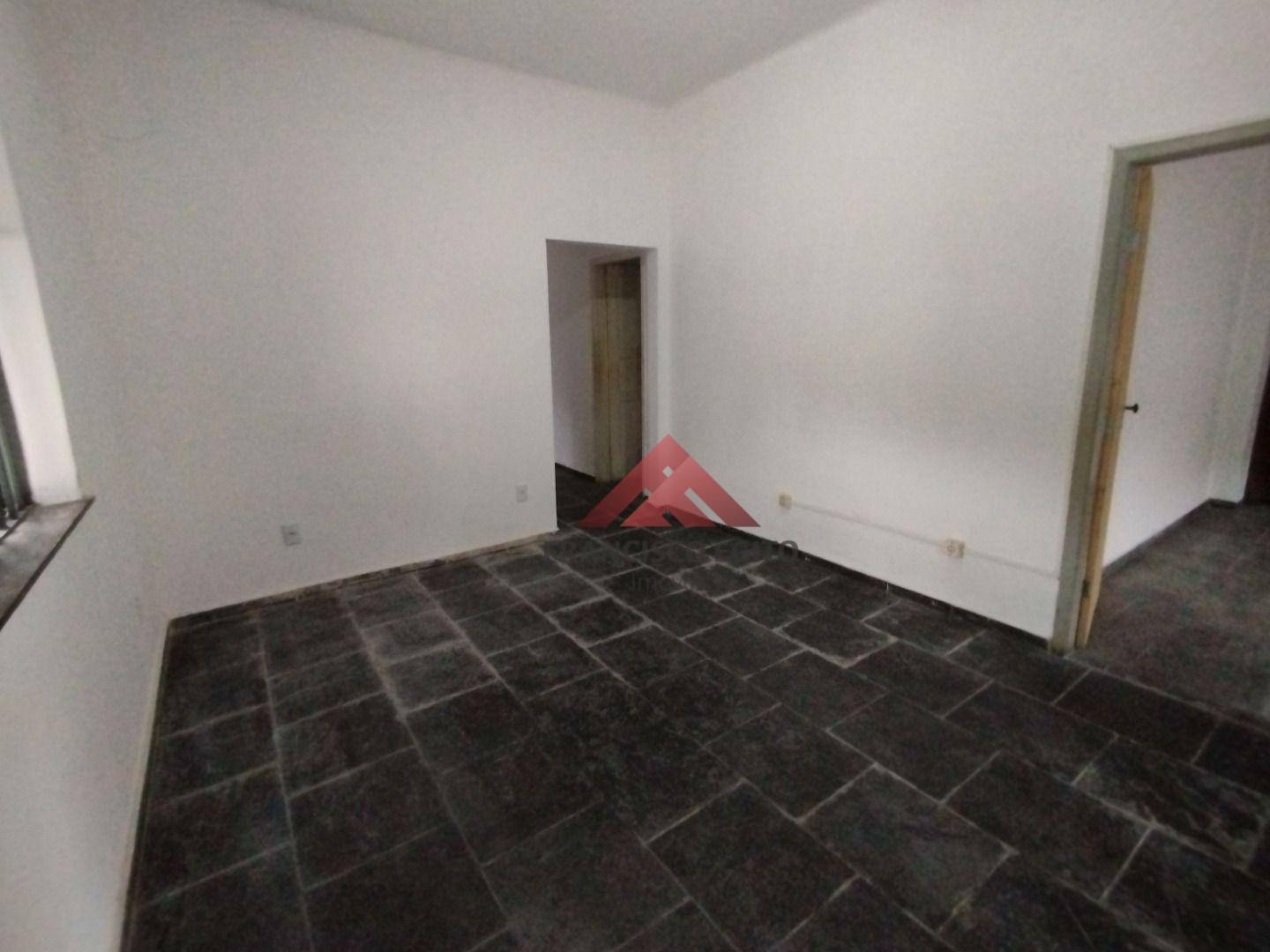 Casa à venda com 4 quartos, 120m² - Foto 16