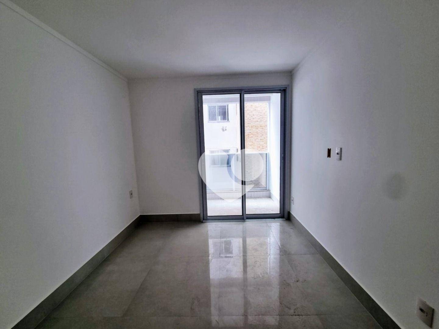 Apartamento à venda com 3 quartos, 113m² - Foto 13