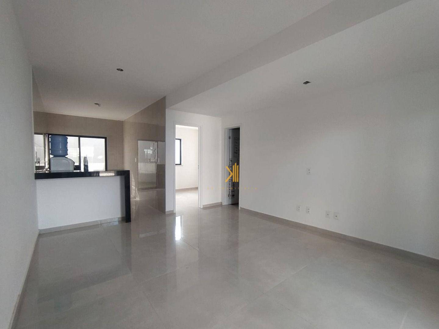 Casa à venda com 3 quartos, 100m² - Foto 5