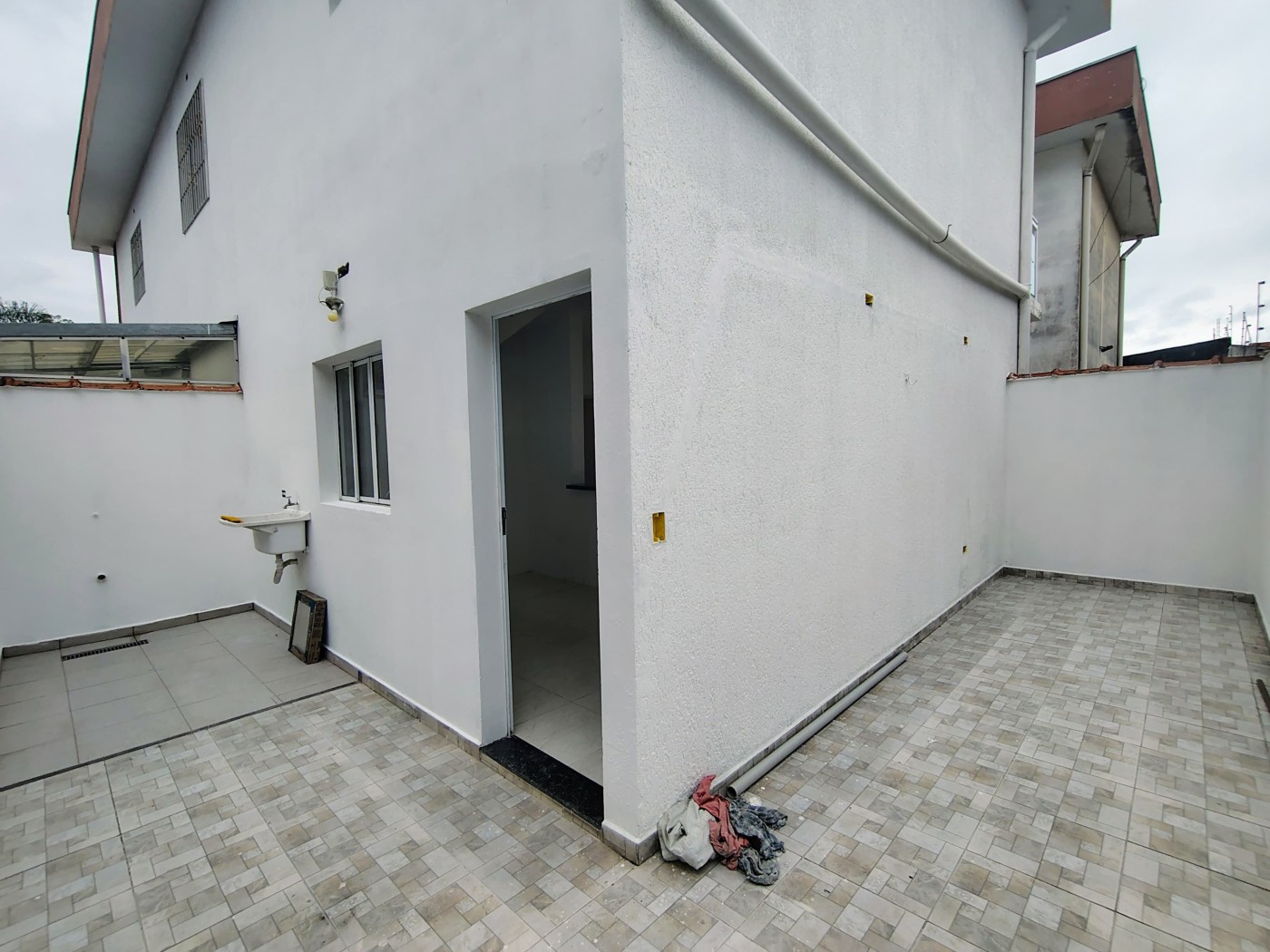 Casa à venda com 2 quartos, 60m² - Foto 9