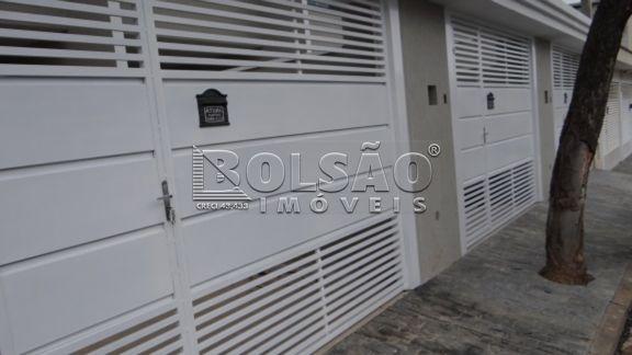 Sobrado à venda com 3 quartos, 160m² - Foto 2