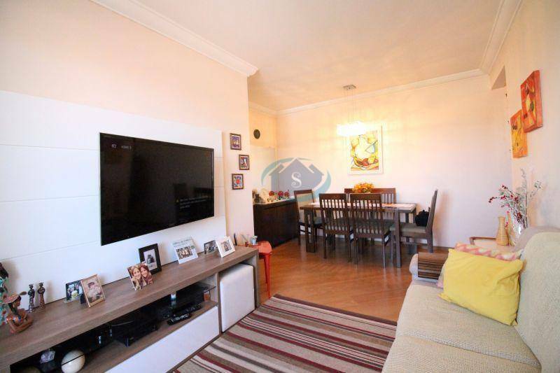 Apartamento à venda com 3 quartos, 72m² - Foto 2