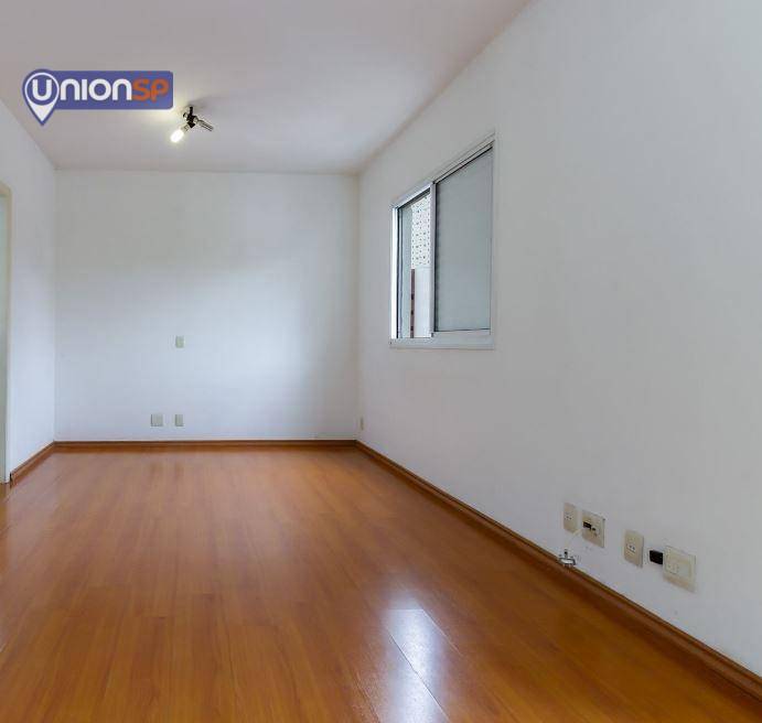 Apartamento à venda com 1 quarto, 38m² - Foto 7