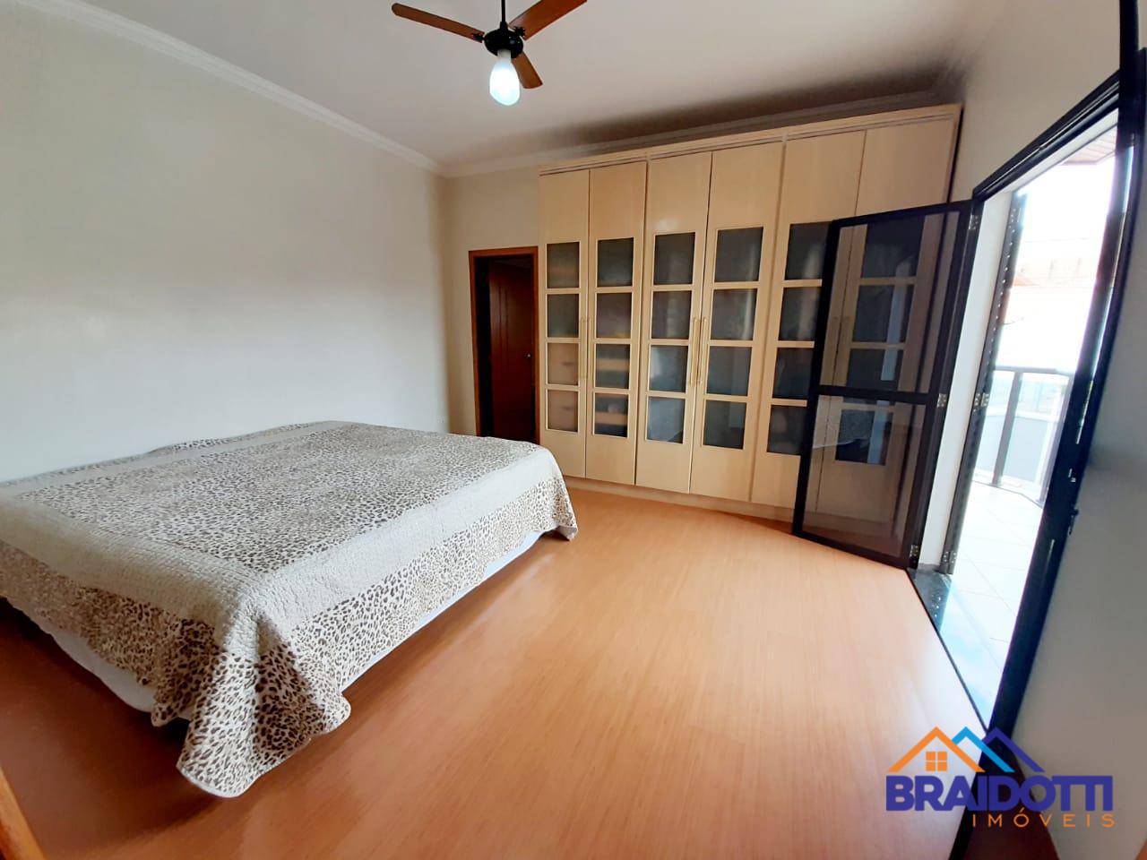 Casa à venda com 3 quartos, 270m² - Foto 17