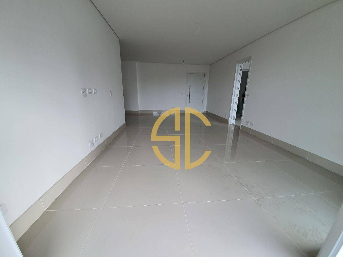 Apartamento à venda com 3 quartos, 162m² - Foto 6