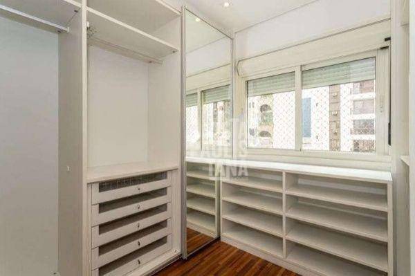 Apartamento à venda com 3 quartos, 158m² - Foto 15