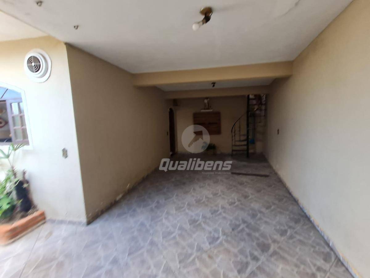 Sobrado à venda com 3 quartos, 250m² - Foto 3