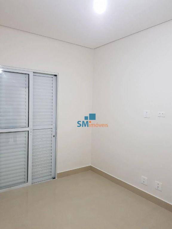 Casa à venda com 4 quartos, 150m² - Foto 2