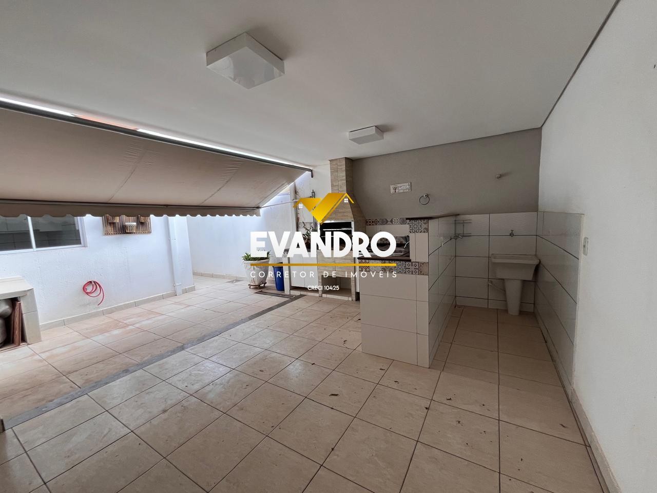 Casa de Condomínio à venda com 3 quartos, 198m² - Foto 12