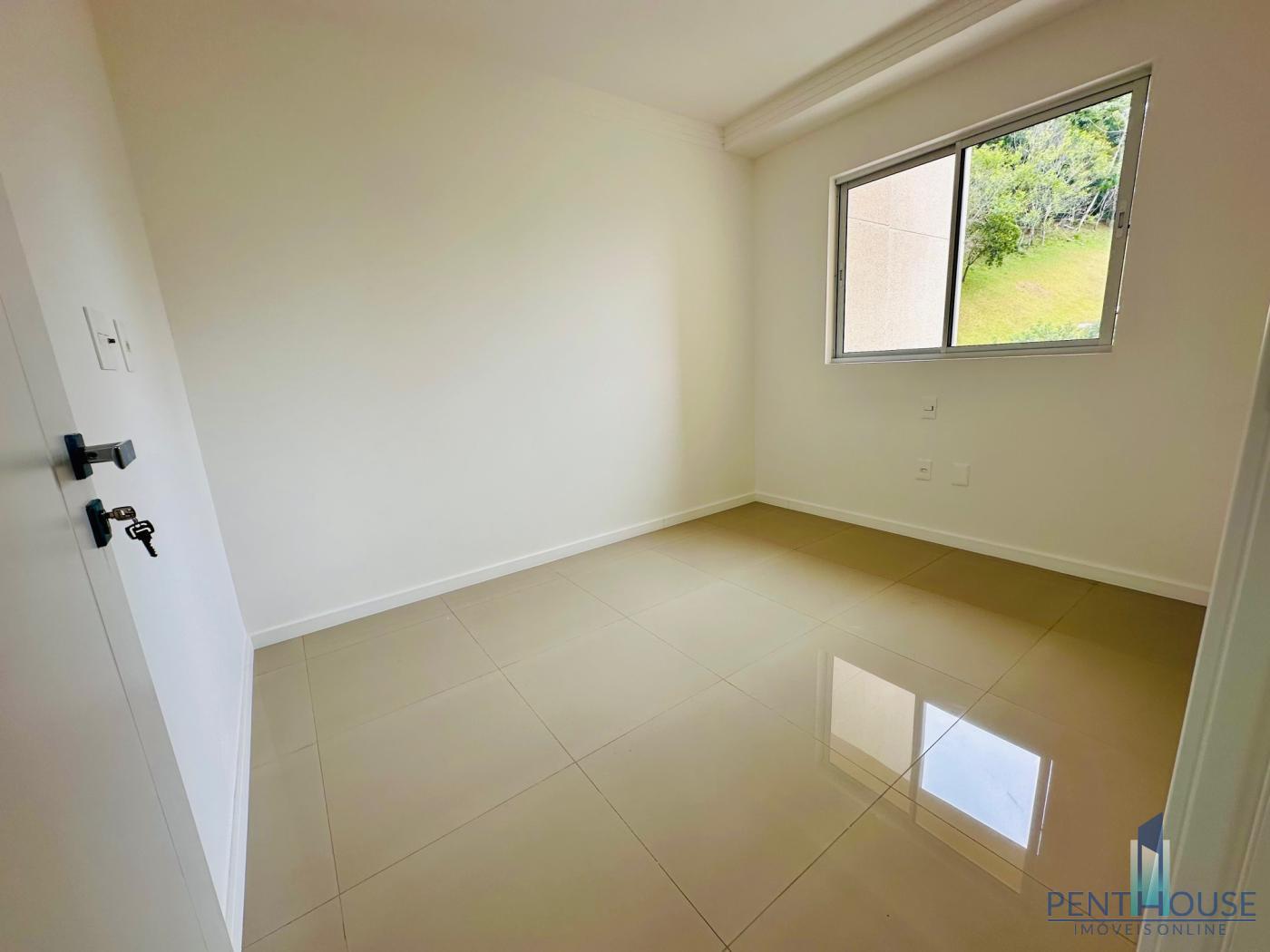 Apartamento à venda com 2 quartos, 75m² - Foto 11