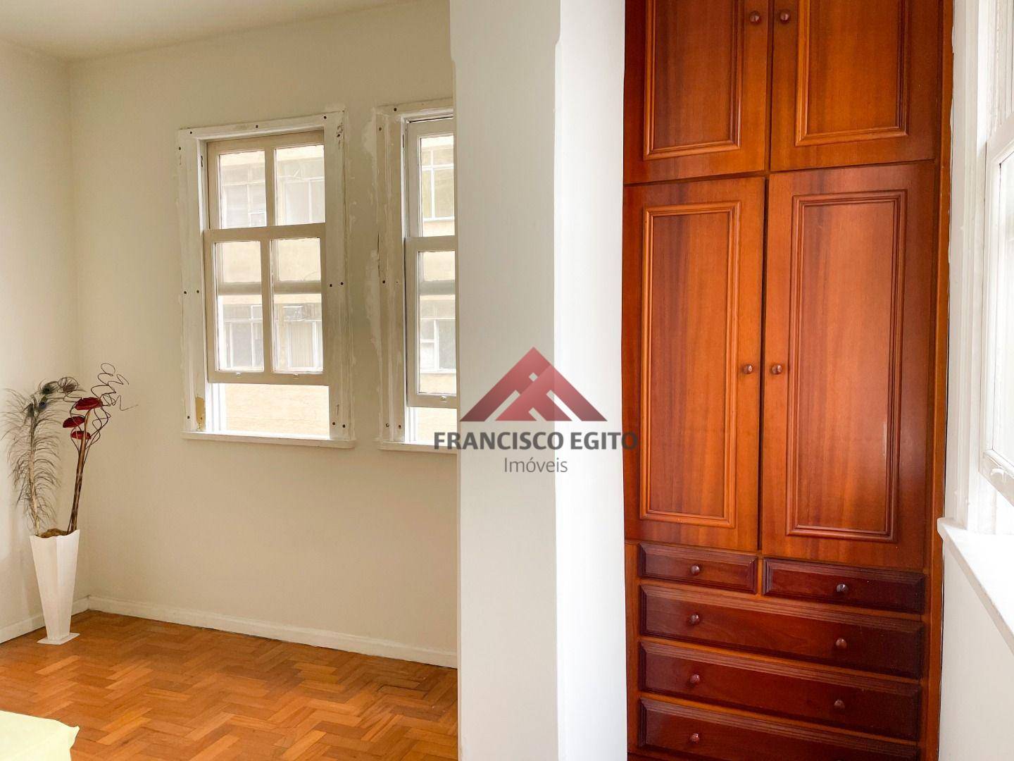 Apartamento à venda com 1 quarto, 50m² - Foto 1