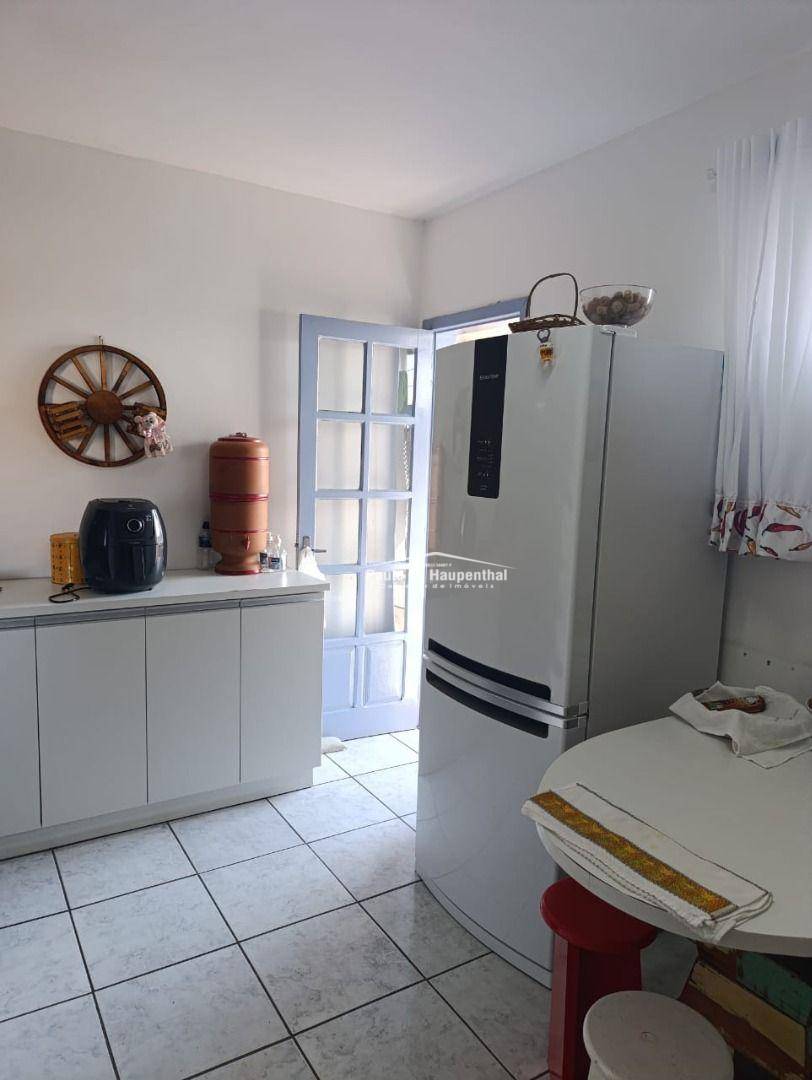 Apartamento à venda com 2 quartos, 87m² - Foto 10