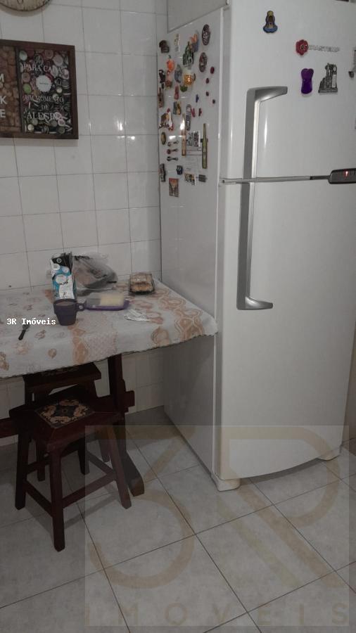 Apartamento à venda com 3 quartos, 67m² - Foto 4