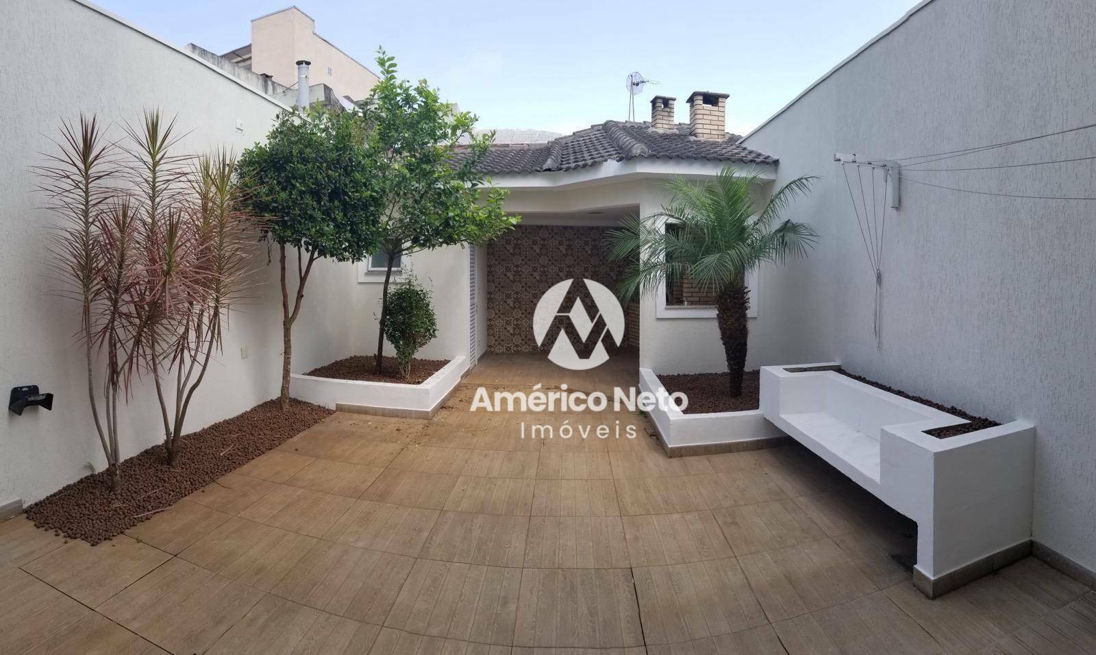 Casa à venda e aluguel com 3 quartos, 340m² - Foto 7