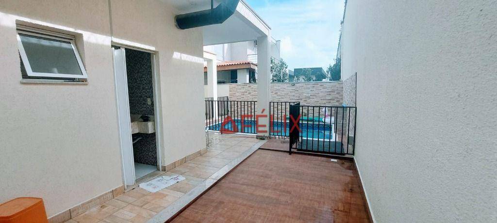 Sobrado à venda com 3 quartos, 200m² - Foto 11