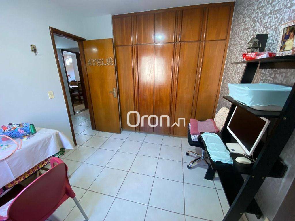 Apartamento à venda com 4 quartos, 136m² - Foto 11