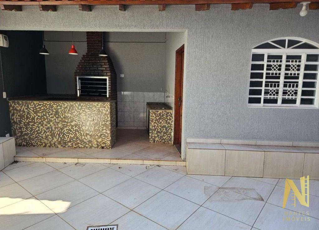 Casa à venda com 4 quartos, 202m² - Foto 12