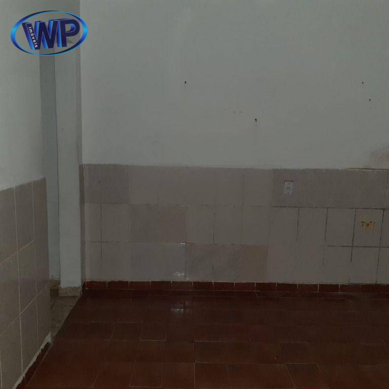 Casa à venda com 2 quartos, 290m² - Foto 25