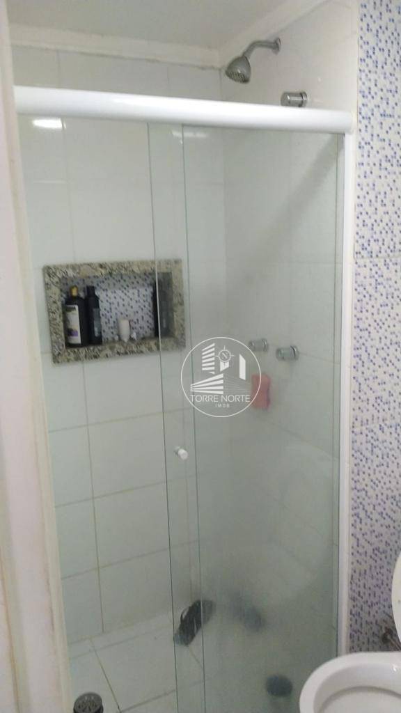 Apartamento à venda com 2 quartos, 62m² - Foto 11