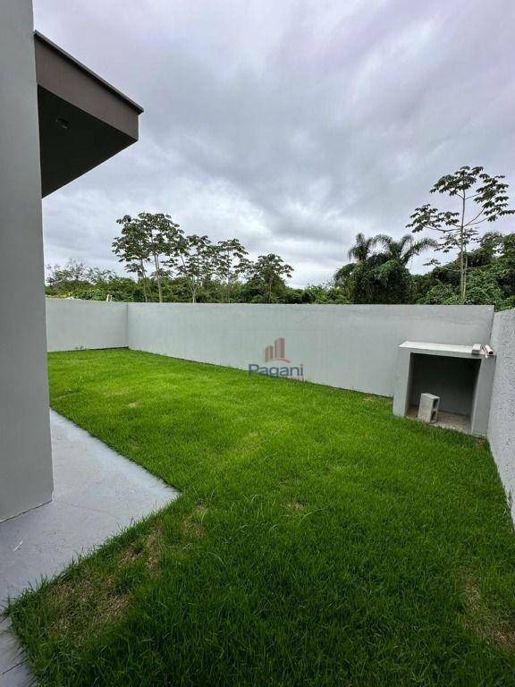 Casa à venda com 3 quartos, 74m² - Foto 8