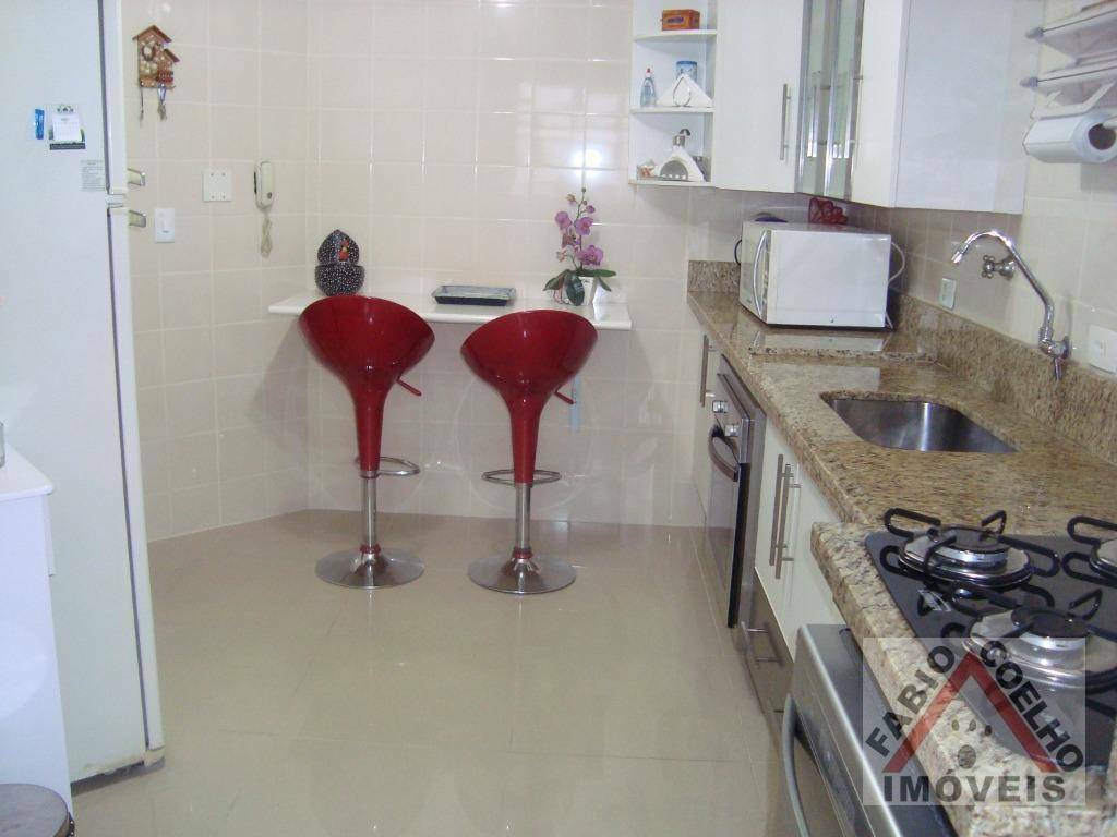 Apartamento à venda com 2 quartos, 64m² - Foto 4