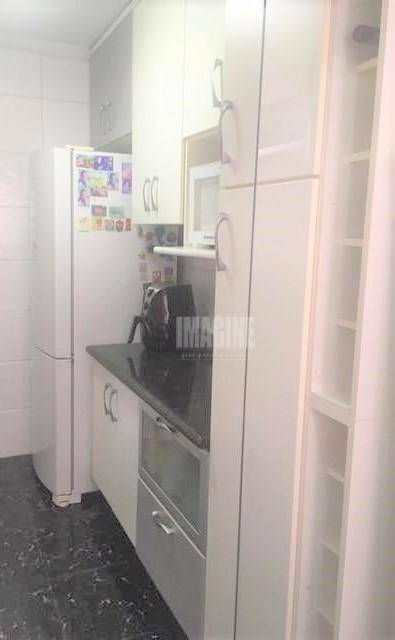 Apartamento à venda com 2 quartos, 65m² - Foto 8