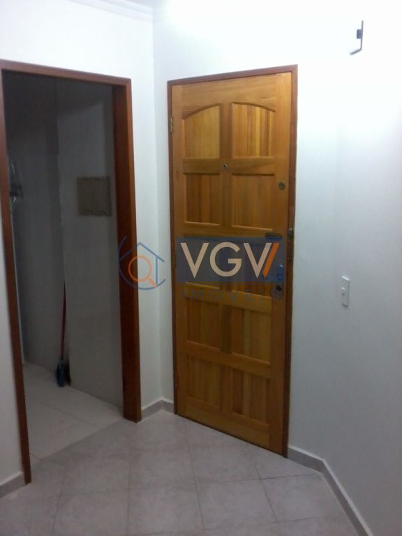 Apartamento à venda com 2 quartos, 65m² - Foto 12