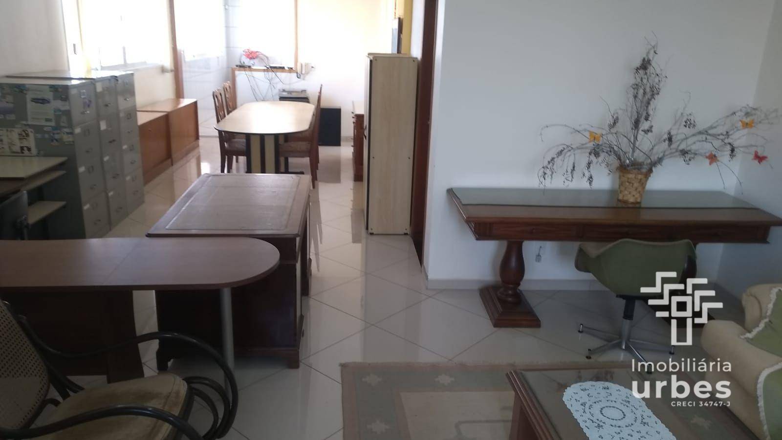 Casa à venda com 3 quartos, 240m² - Foto 13