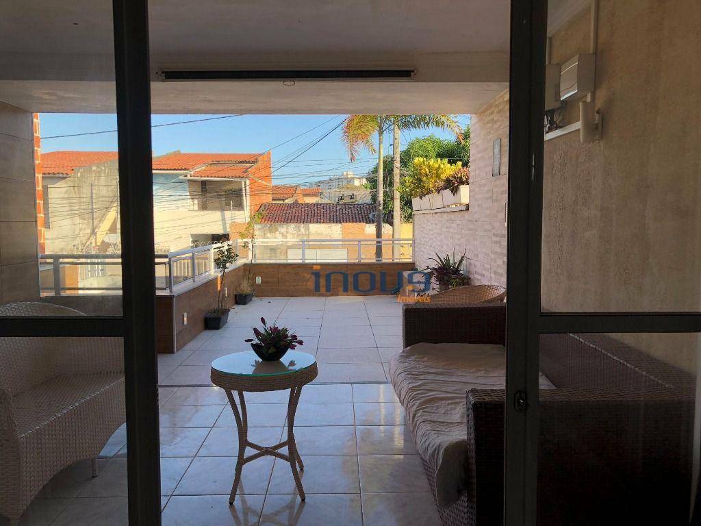 Casa à venda com 3 quartos, 150m² - Foto 17