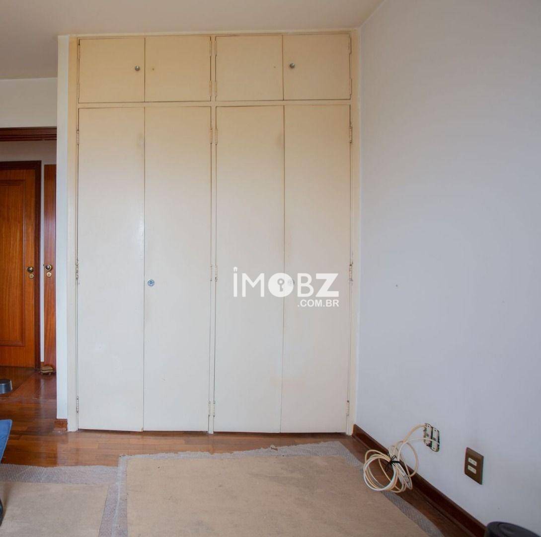 Apartamento à venda com 3 quartos, 107m² - Foto 8