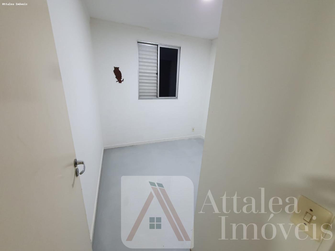 Apartamento à venda com 3 quartos - Foto 4