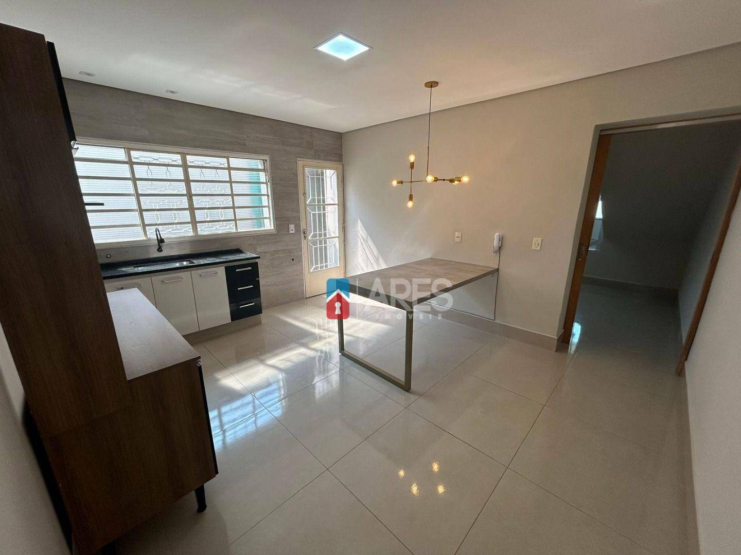 Casa à venda com 4 quartos, 154m² - Foto 16