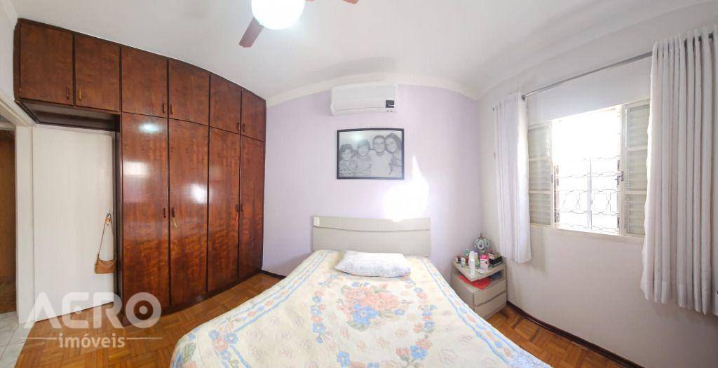 Casa à venda com 3 quartos, 160m² - Foto 18