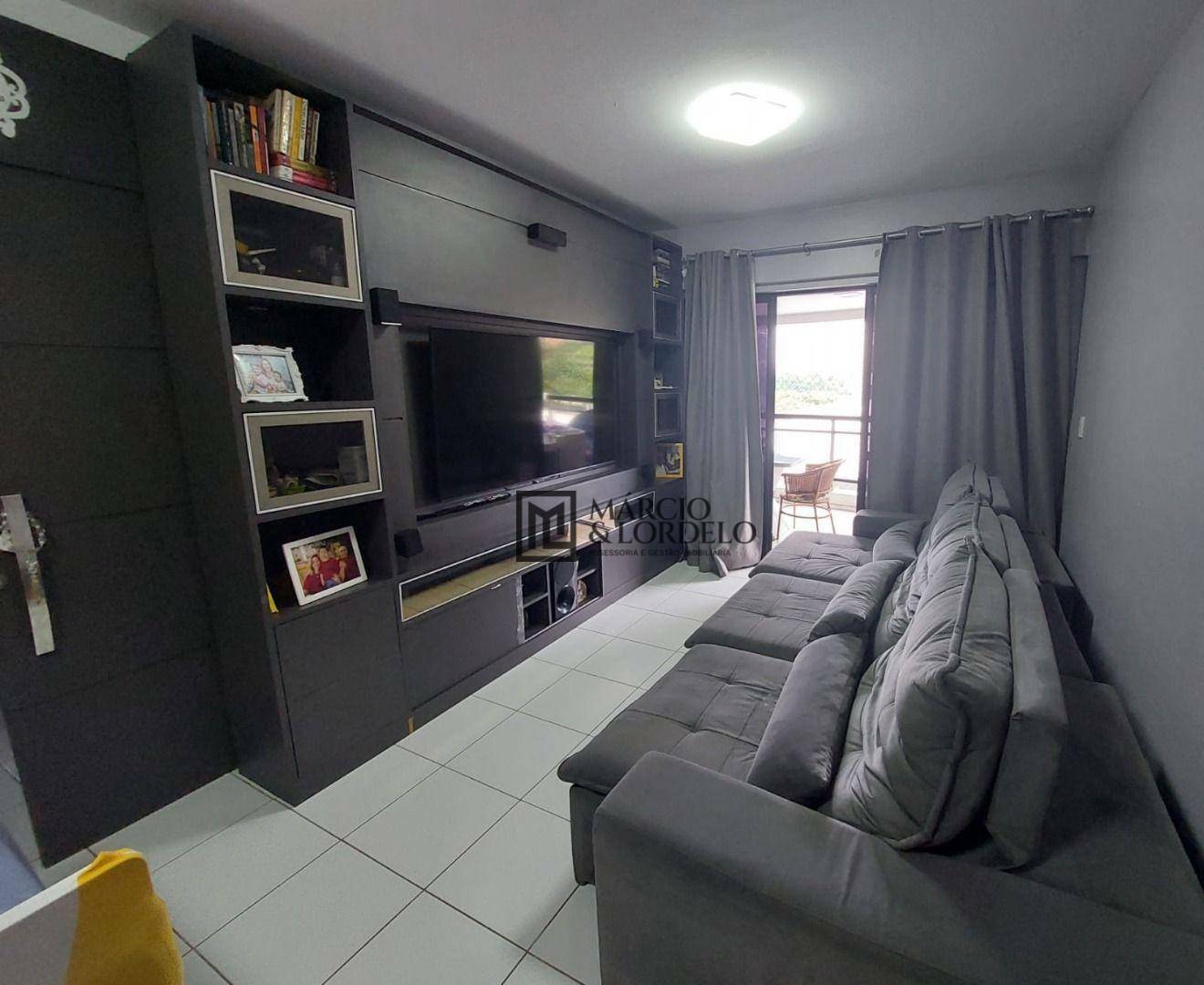 Apartamento à venda com 3 quartos, 82m² - Foto 1