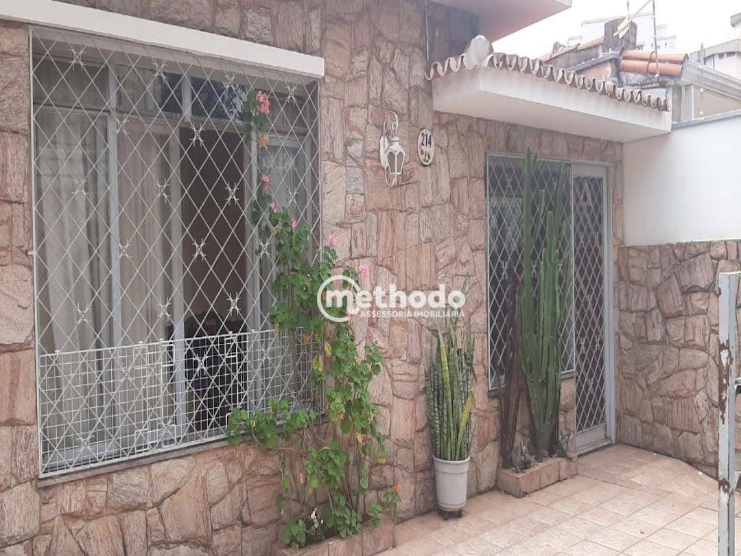 Casa à venda com 4 quartos, 158m² - Foto 1