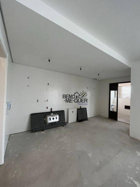 Apartamento à venda com 4 quartos, 167m² - Foto 4