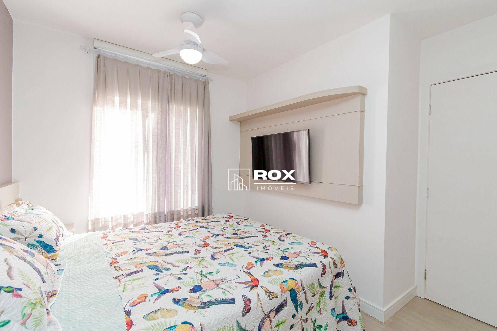 Apartamento à venda com 2 quartos, 70m² - Foto 17