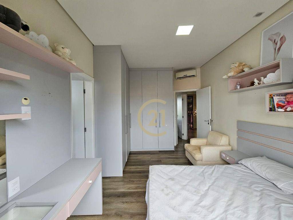 Casa de Condomínio para alugar com 3 quartos, 191m² - Foto 17