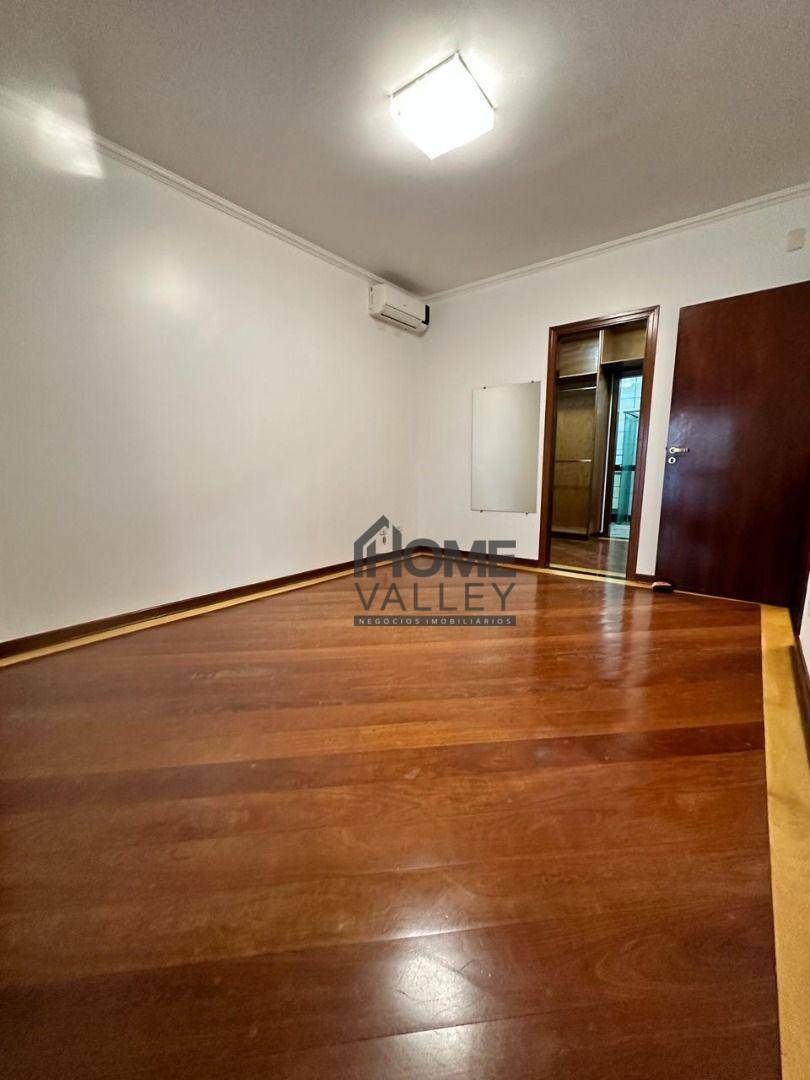 Casa de Condomínio à venda com 4 quartos, 465m² - Foto 15