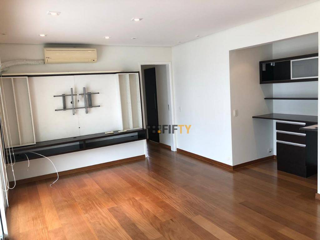 Apartamento para alugar com 3 quartos, 112m² - Foto 5