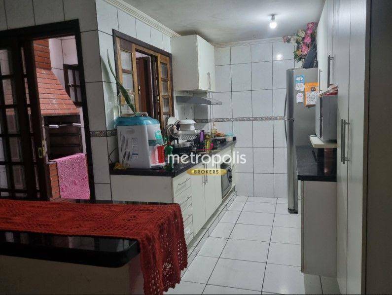 Sobrado à venda com 3 quartos, 187m² - Foto 1