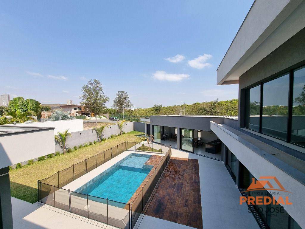 Casa de Condomínio à venda com 4 quartos, 374m² - Foto 4