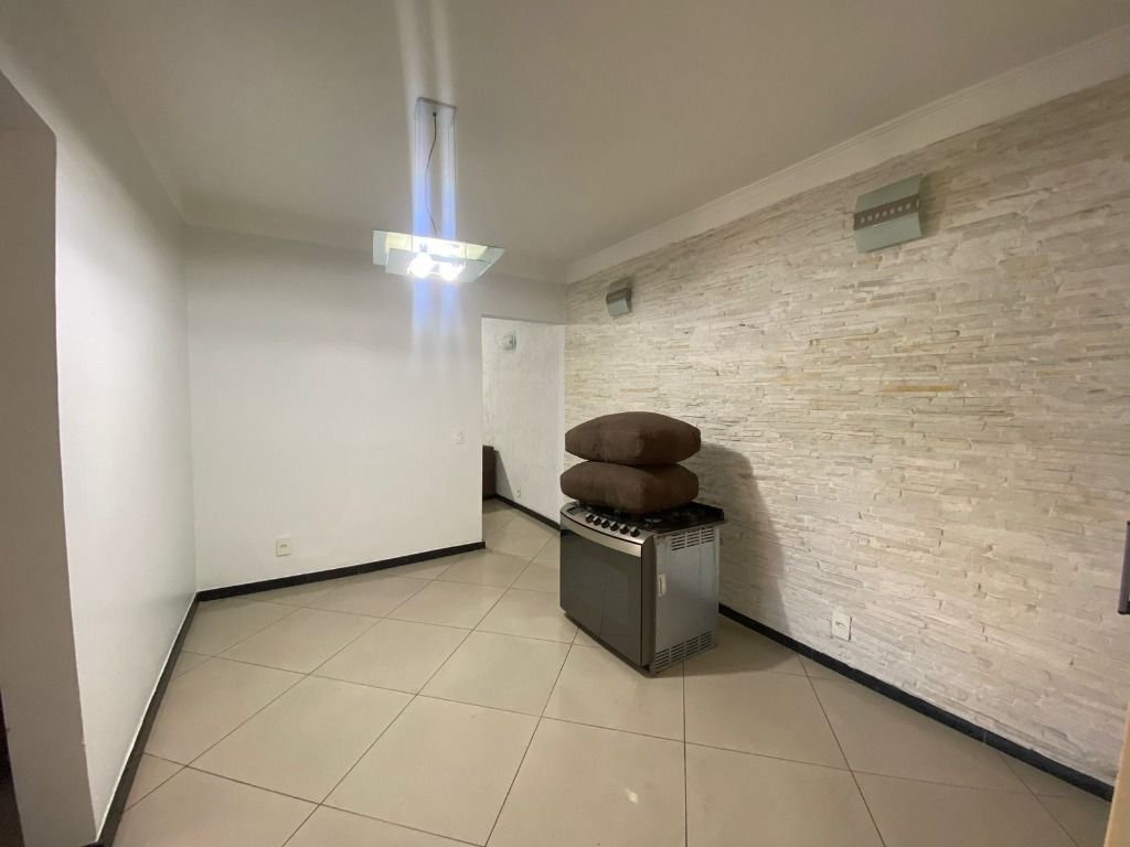 Sobrado à venda e aluguel com 3 quartos, 244m² - Foto 25