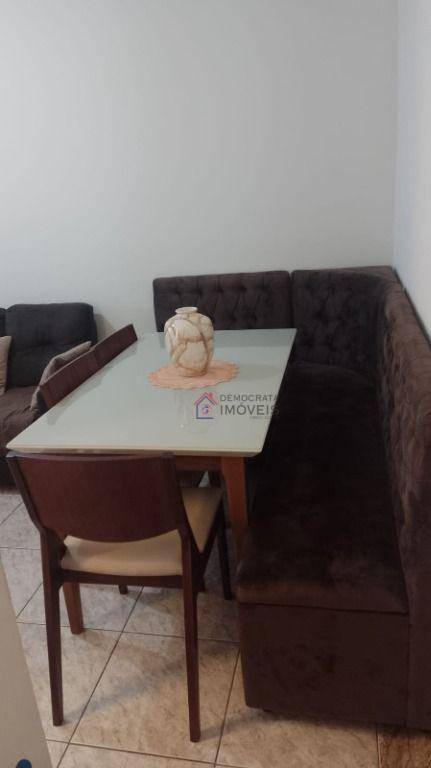 Apartamento à venda com 2 quartos, 80m² - Foto 3