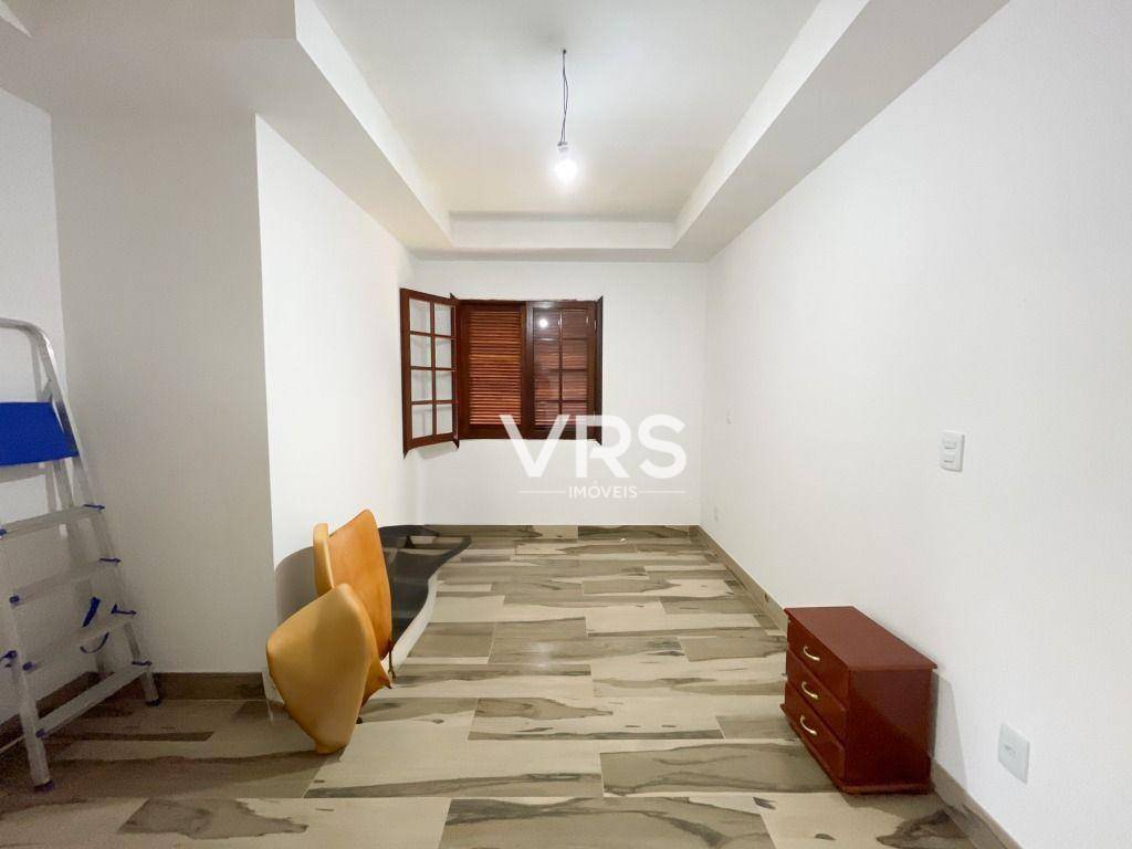 Casa de Condomínio à venda com 4 quartos, 275m² - Foto 14