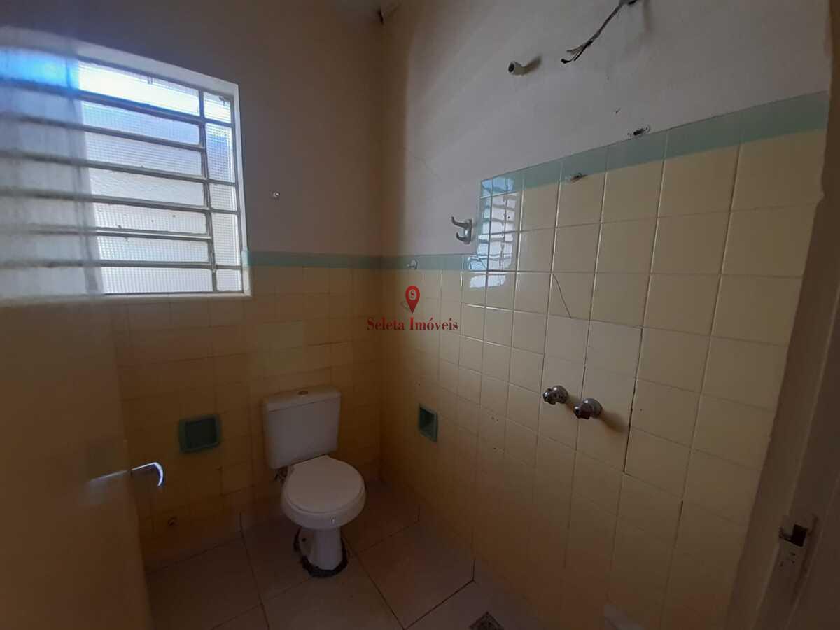 Casa à venda com 4 quartos, 372m² - Foto 16