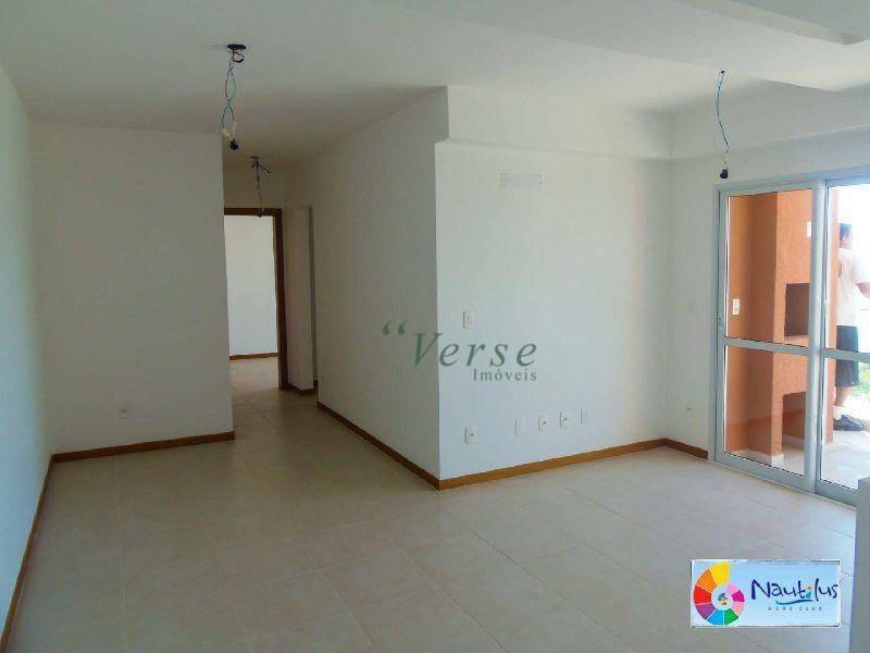 Apartamento à venda com 2 quartos, 70m² - Foto 11